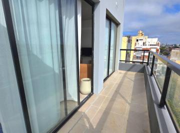 Departamento · 46m² · 1 Ambiente · Av Rivadavia 8879: Depto. 1amb. Divisible Amplio Balcón Al Contrafrente. a Estrenar