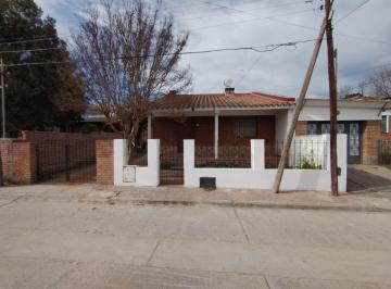 Casa de 4 ambientes, La Falda · Casa en La Falda B° Parque Jardin