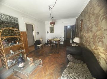 Departamento · 60m² · 4 Ambientes · 4 Ambientes a Reciclar en Balvanera
