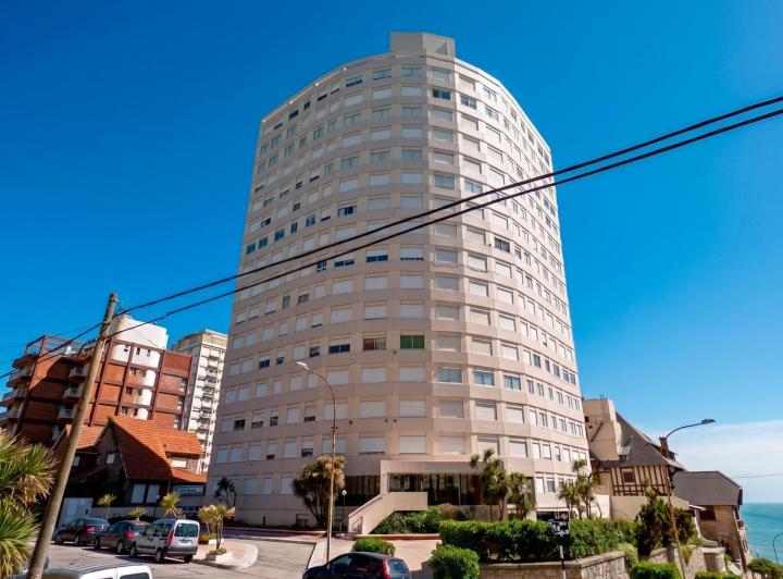 Departamento · 100m² · 4 Ambientes · 2 Cocheras