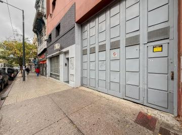 Bodega-Galpón · 1959m² · 3 Cocheras · Venta Deposito 1959 m² Cubiertos en Parque Patricios Distrito Tecnologico