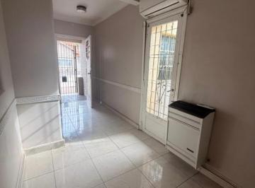 PH · 80m² · 3 Ambientes · 1 Cochera · Venta - PH 3 Ambientes con Terraza y Cochera - Zona Facultad