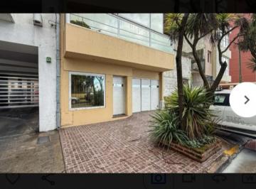 Casa · 126m² · 3 Ambientes · 1 Cochera · Se Vende Casa de 3 Ambientes con Garage Frente Al Mar en La Perla