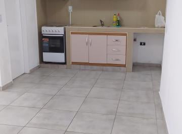 Departamento pH primer piso por escalera ,dos ambientes con terraza propia .con  · Alquiló Departamento con Terraza
