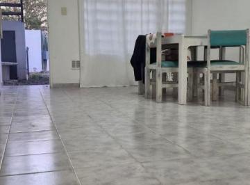 Departamento de 2 ambientes, Neuquén · Cómodo Dpto. 1 Dorm con Estacionamiento Calle Ramos de Sal 3168