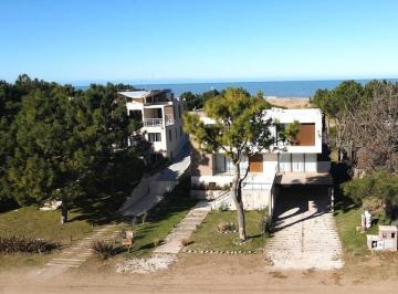 Casa · 550m² · 9 Ambientes · Casa en Venta - 6 Dorm. 8 Baños - Pinamar