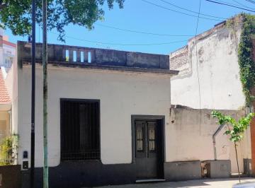 Casa de 5 ambientes, Parque Chas · Casa Chorizo a Refaccionar - 10 m Frente - Lote Propio - S/comisione