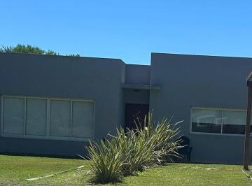 Casa · 120m² · 4 Ambientes · 1 Cochera · Casa en Venta Amoblada en Costa Esmeralda