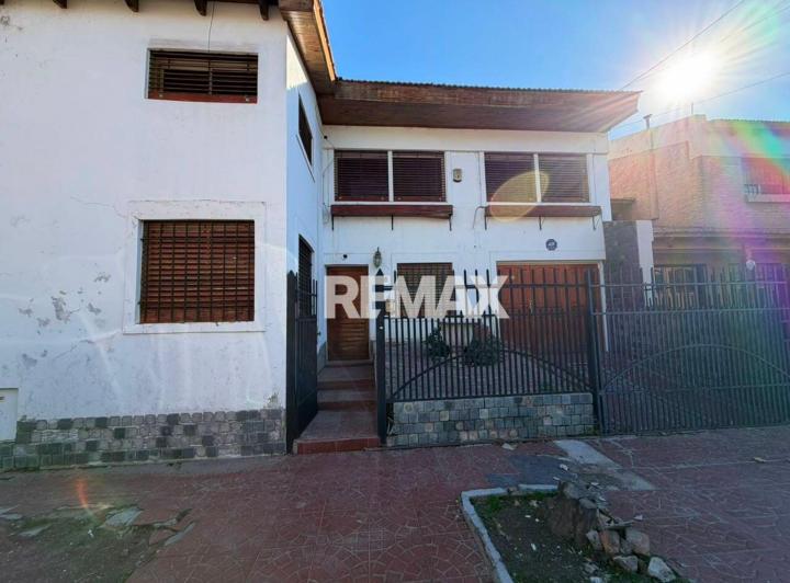 Casa · 161m² · 7 Ambientes · 1 Cochera