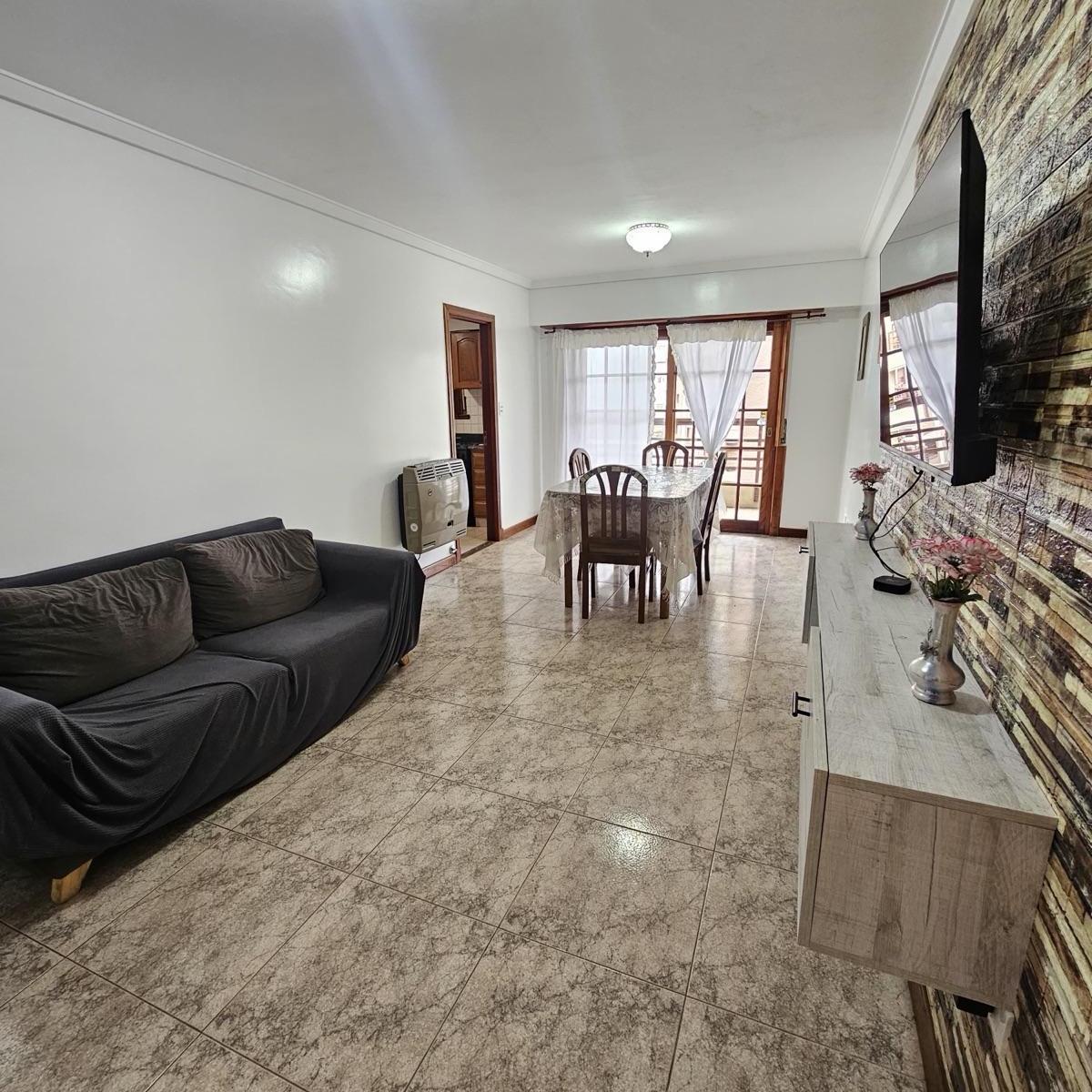 Depto 3 amb, 75m² con cochera y balcón — Punta Mogotes