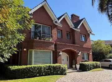 Casa · 280m² · 6 Ambientes · 1 Cochera · Casa en Venta en Haras La Caballeriza, Pilar, G. B. a. Zona Norte