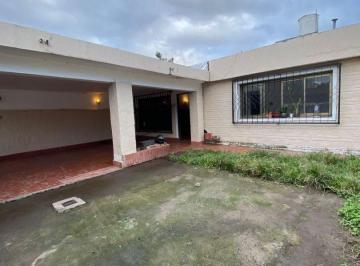 ISN-ISN-2798_2 · Casa 0 Ambientes 3 Dorm.. | Pje Saenz Peña Al 3100