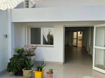 Casa · 90m² · 3 Ambientes · Casa en Una Planta