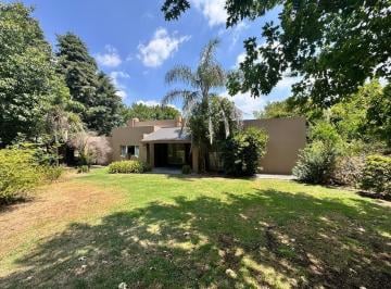Casa · 260m² · 5 Ambientes · 1 Cochera · Casa en Venta en Altos de Manzanares, Pilar, G. B. a. Zona Norte