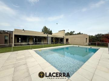 Casa · 279m² · 5 Ambientes · 2 Cocheras · Casa Venta Lujan
