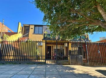 Casa · 209m² · 6 Ambientes · 1 Cochera · Venta Casa Multifamiliar en El Palomar