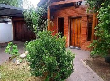 Casa · 230m² · 6 Ambientes · 2 Cocheras · Casa con Pileta + Quincho en Zona Norte | 3 Dorm. | Cochera Doble | Gran Lote a m de Av Núñ