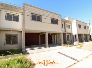 Casa · 100m² · 4 Ambientes · 1 Cochera · Increíbles Duplex! 3 Dormit C/ Cochera y Gas! Sin Expensas! Barrio Altos de Santa Ana!