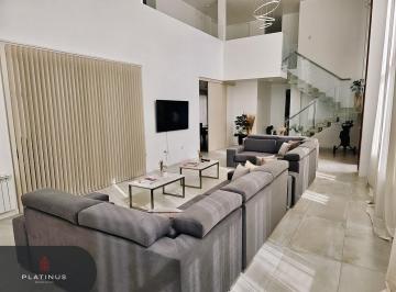 Casa · 460m² · 6 Ambientes · Casa en Venta de 4 Dorm. con Cochera Doble - Country Barrancas