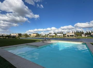 Casa · 228m² · 6 Ambientes · 2 Cocheras · Casa en Dos Plantas a La Laguna en Venta | Barrio San Matías | Maschwitz | Escobar
