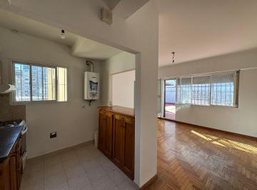 Departamento · 43m² · 2 Ambientes · Departamento de 2 Ambientes con Terraza Propia. Monserrat