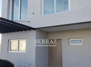 Casa · 120m² · 4 Ambientes · 1 Cochera · Town House Alquiler Anual 4 Ambientes en La Calesa Pilará Pilar Lote de 160 m²