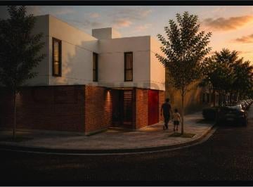 Casa · 83m² · 5 Ambientes · Calle Hamburgo y 168 - Duplex en Venta