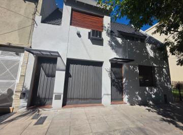 PH · 160m² · 5 Ambientes · 1 Cochera · Venta PH Independiente Tipo Casa 5 Ambientes con Terraza y Cochera Villa del Parque