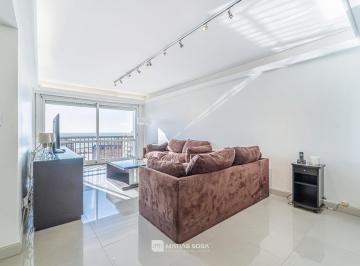 Departamento · 132m² · 4 Ambientes · 1 Cochera · Venta - Departamento - 4 Amb. con Dep. - Reciclado - Espacio de Cochera - Frente a Plaza Colon