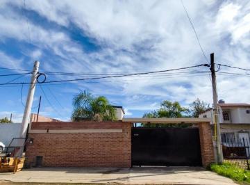 Casa de 2 ambientes, La Plata · Venta de Casa en Villa Castells, La Plata