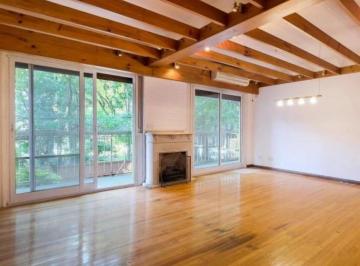 Departamento · 150m² · 4 Ambientes · 1 Cochera · Venta 4 Ambientes con Balcón Aterrazado y Cochera en Belgrano R – Muy Luminoso, Apto Crédito