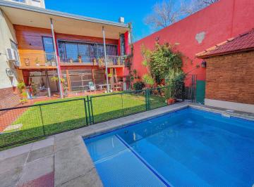Casa · 280m² · 6 Ambientes · 4 Cocheras · Casa Zona Sur Quincho Pileta Cochera Para 4 Autos 3 Dor. 3 Baños 2 Toilette