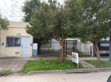 Casa de 3 ambientes, Ituzaingó · Casa Americana