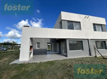 Casa · 80m² · 3 Ambientes · 2 Cocheras · Casa en Venta en Casas del Este