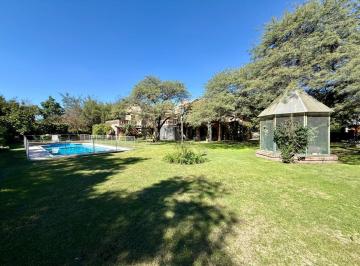 Casa · 562m² · 12 Ambientes · 3 Cocheras · Casa Country Jockey Club