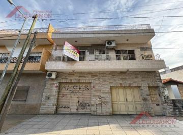 Casa · 300m² · 6 Ambientes · 1 Cochera · Venta en Block – Casa 2 PH 3 Ambientes Local – Lomas del Mirador – Sobre Av General Paz
