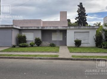 Casa · 154m² · 4 Ambientes · 1 Cochera · Casa en Venta | 3 Dorm. | 154 m²