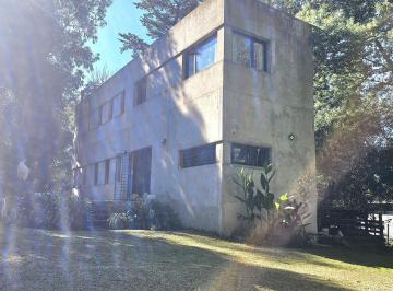 Casa · 180m² · 4 Ambientes · Casa en El Bosque Peralta Ramos