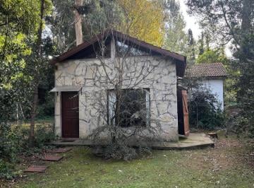 Casa · 120m² · 6 Ambientes · 1 Cochera · Venta | Complejo de Cabañas Gemelas 3 Ambientes Sobre Lote de 375 m² – Ideal Renta o Vivienda