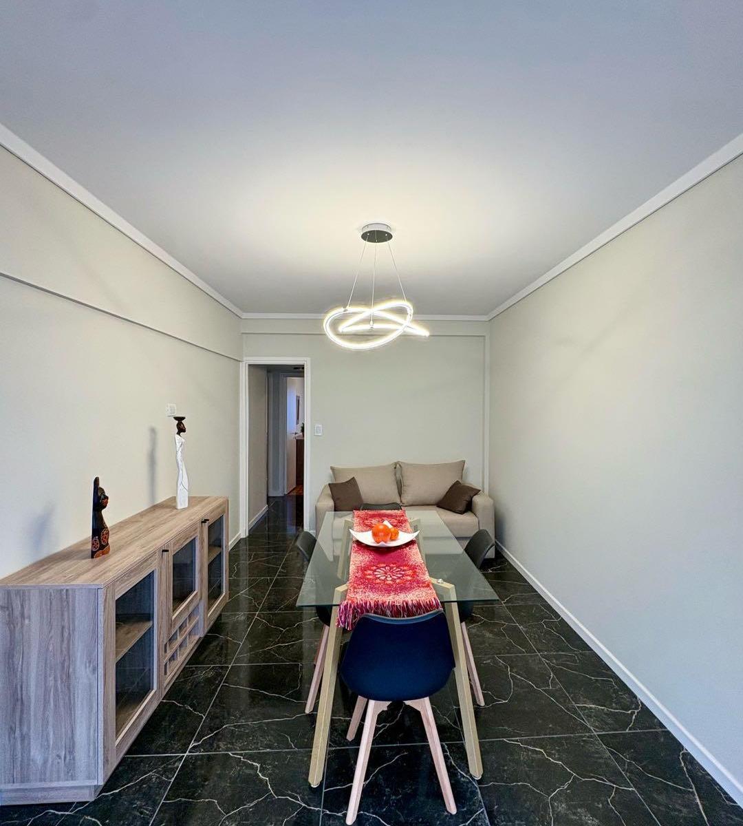 Depto 2 amb, 37m² con balcón — Centro