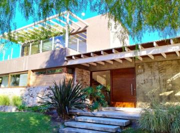 Casa de 5 ambientes, Mayor Drummond · Casa en Venta C/ Cochera en Mayor Drummond