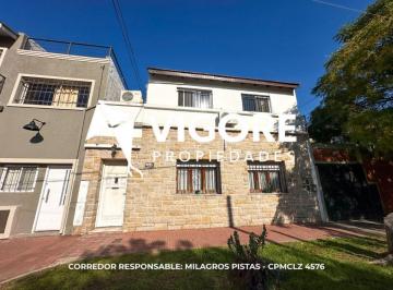 PH de 3 ambientes, Lomas de Zamora · PH 3 Ambientes 99 m² en Venta en Banfield