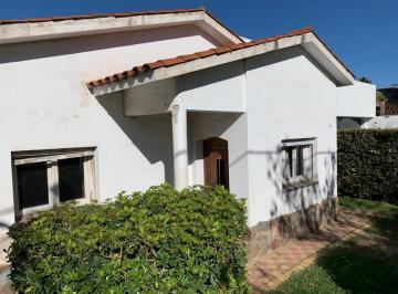 Casa · 100m² · 4 Ambientes · Casa en Venta de Dos Dorm. en Funes