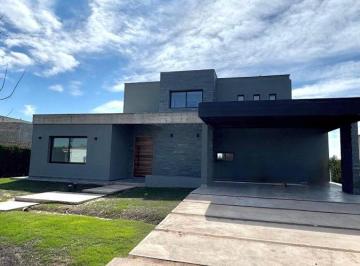 Casa de 7 ambientes, Chacras de Coria · Barrio Privado Las Candelas Ii - Venta Casa a Estrenar