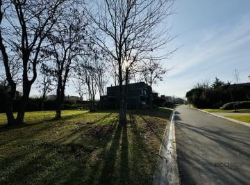 Terreno · 744m² · Lote en Venta en Fincas de Hudson Interno