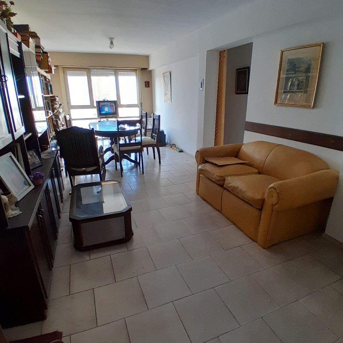 Departamento en venta | 4 ambientes con cochera | Av. Independencia y Juan B. Justo