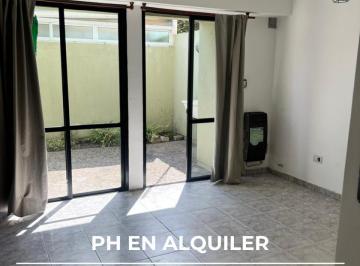 PH · 70m² · 3 Ambientes · PH en Alquiler 2 Dorm. en La Plata