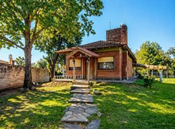 Quinta vacacional · 90m² · 2 Ambientes · 4 Cocheras · Oportunidad Quinta en Paso del Rey