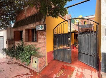 Casa · 150m² · 5 Ambientes · 2 Cocheras · Casa en Barrio San Vicente