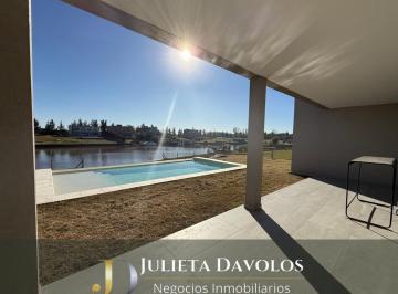 Casa · 259m² · 5 Ambientes · Casa en Venta Al Rio 5 Ambientes Aguas Privadas Barrio Naudir